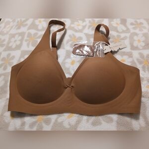 Seamless Brown Bra